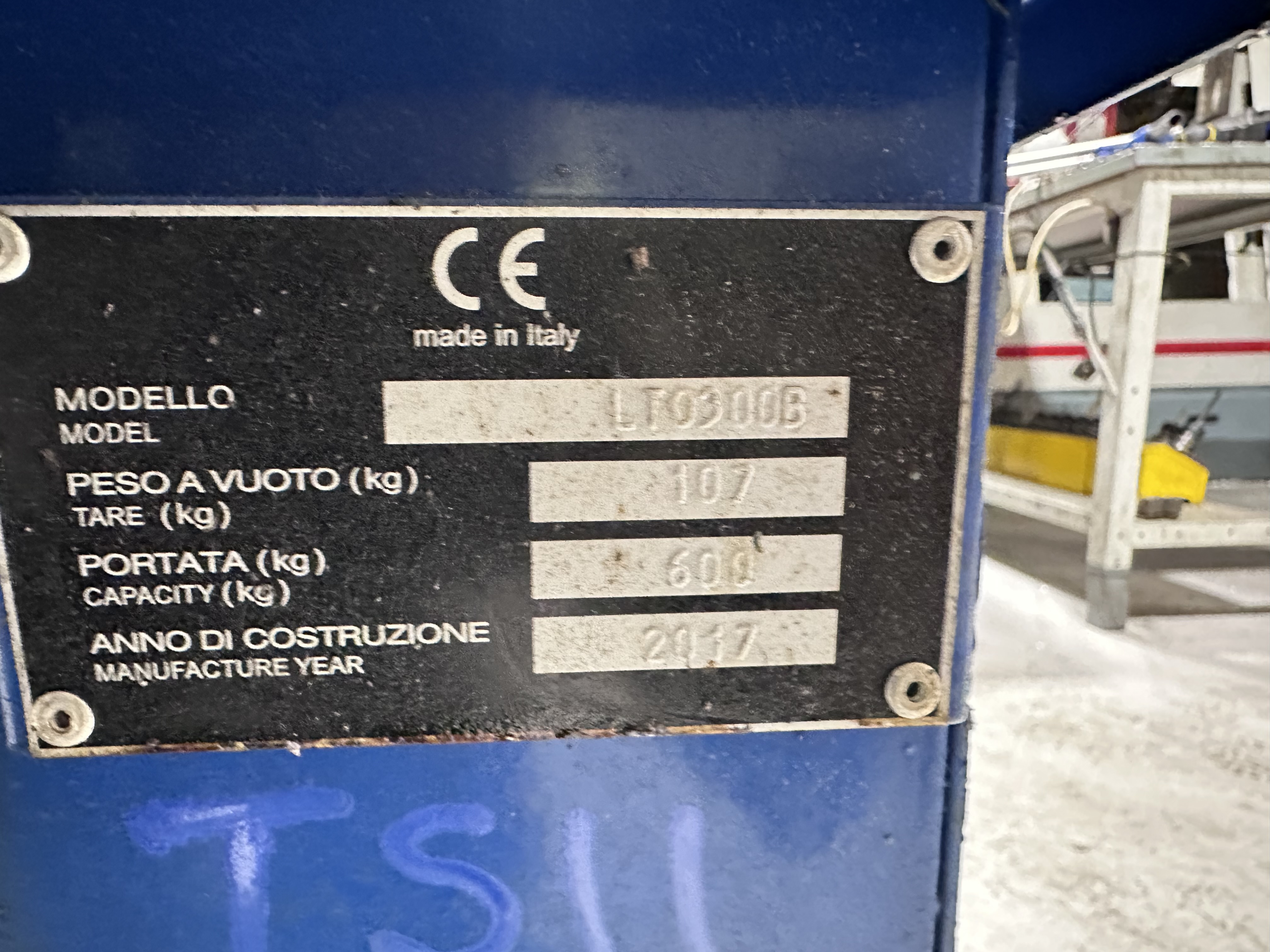 Chip Hopper 820mm x 1050mm x 390mm
