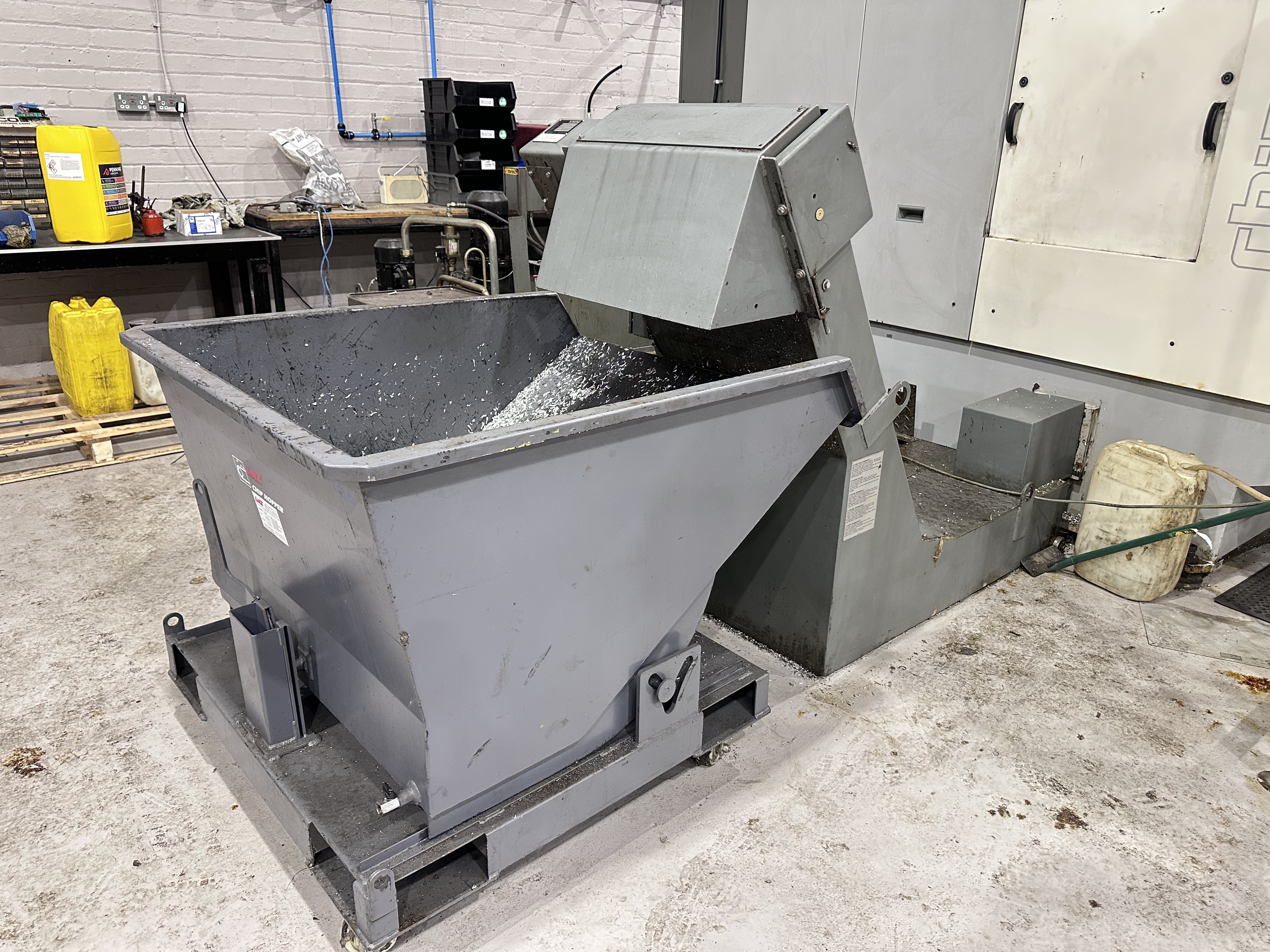 Chiron FZ 15 W High Speed Twin Pallet Vertical Machining Centre. (2002)