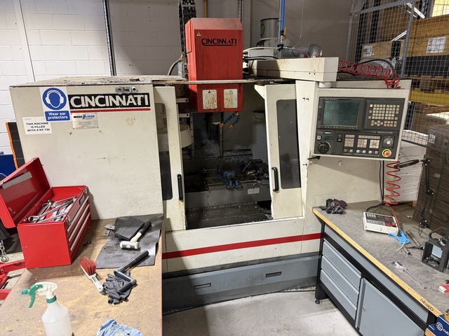 Cincinnati VMC-750 Vertical Machining Centre. (1999)