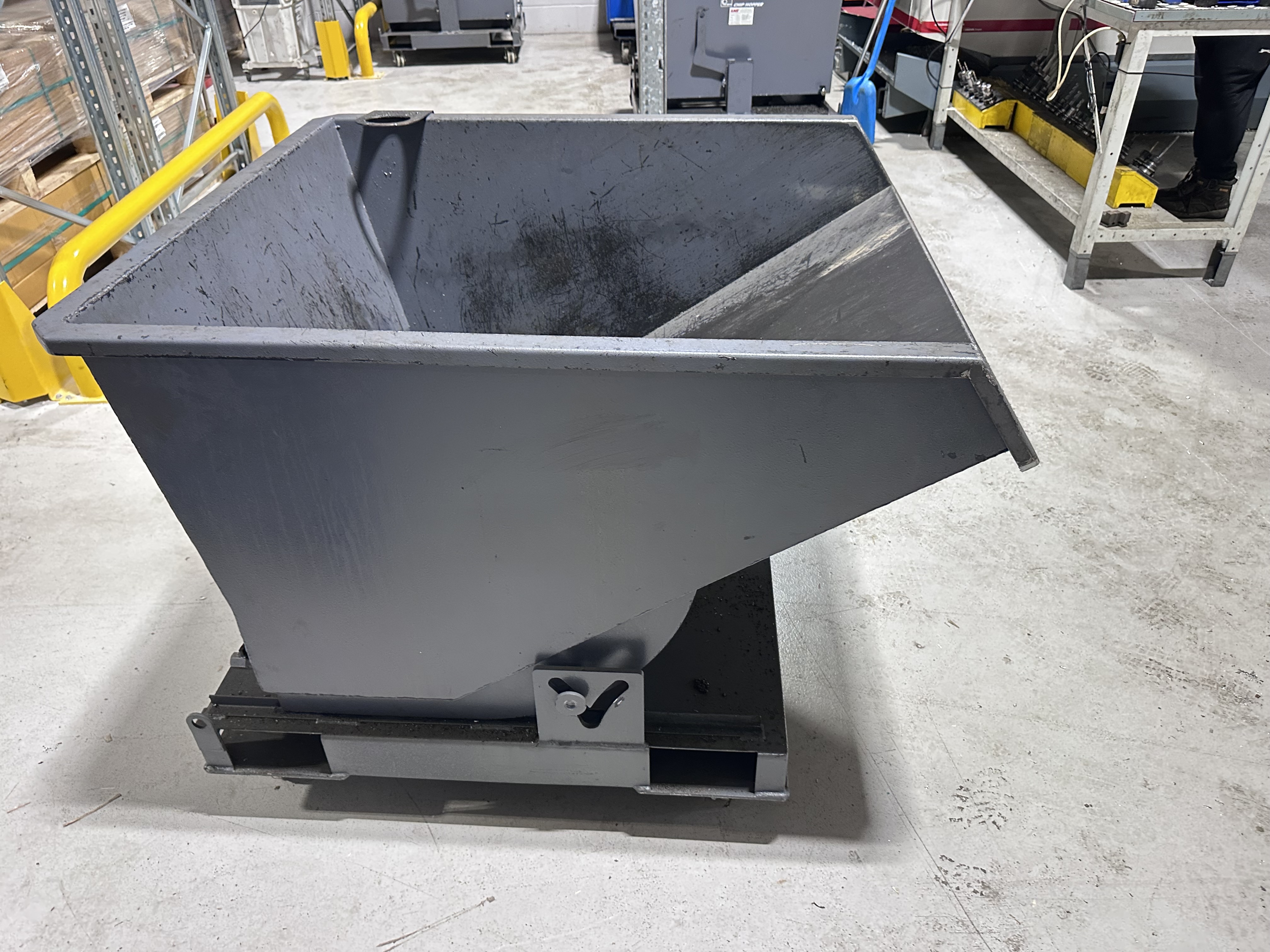 LNS Chip Hopper 1080mm x 1250mm x 680mm