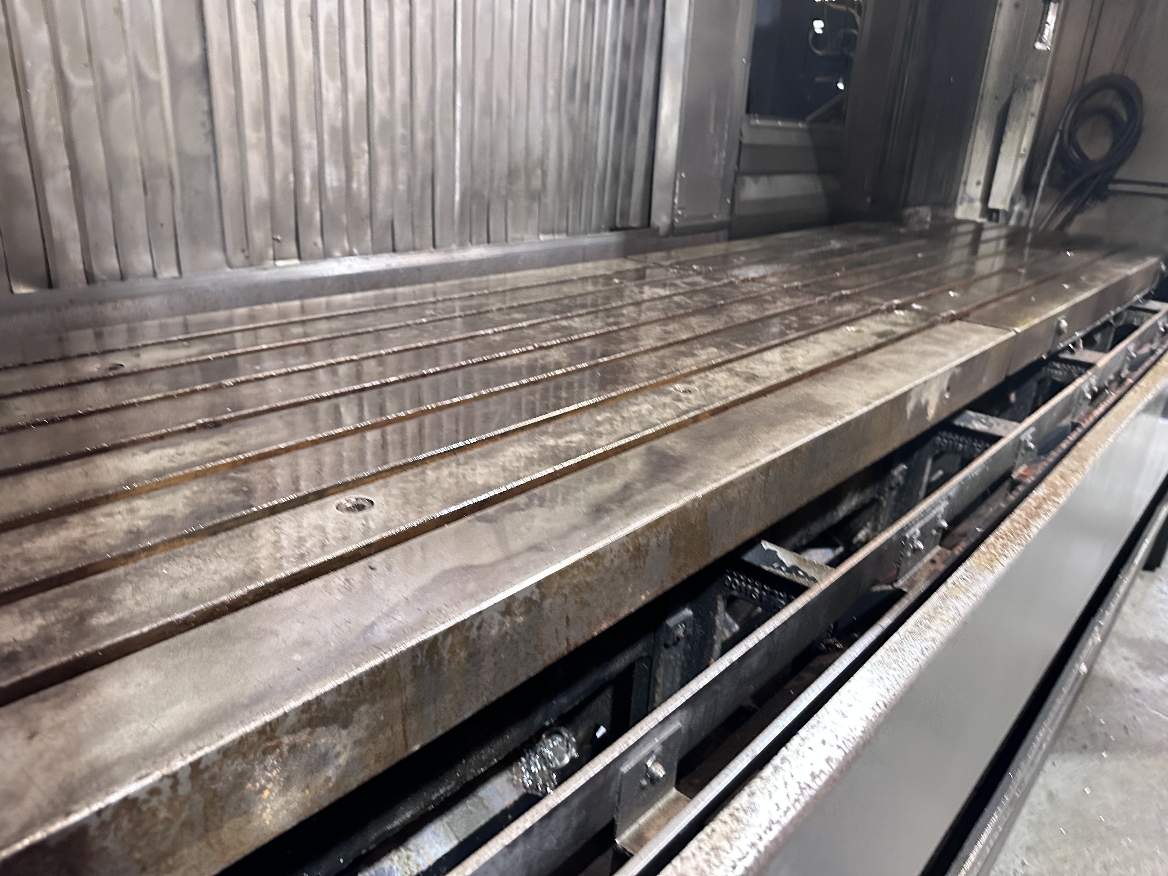Mazak VTC820/30 3-Axis Machining Centre. (2010)