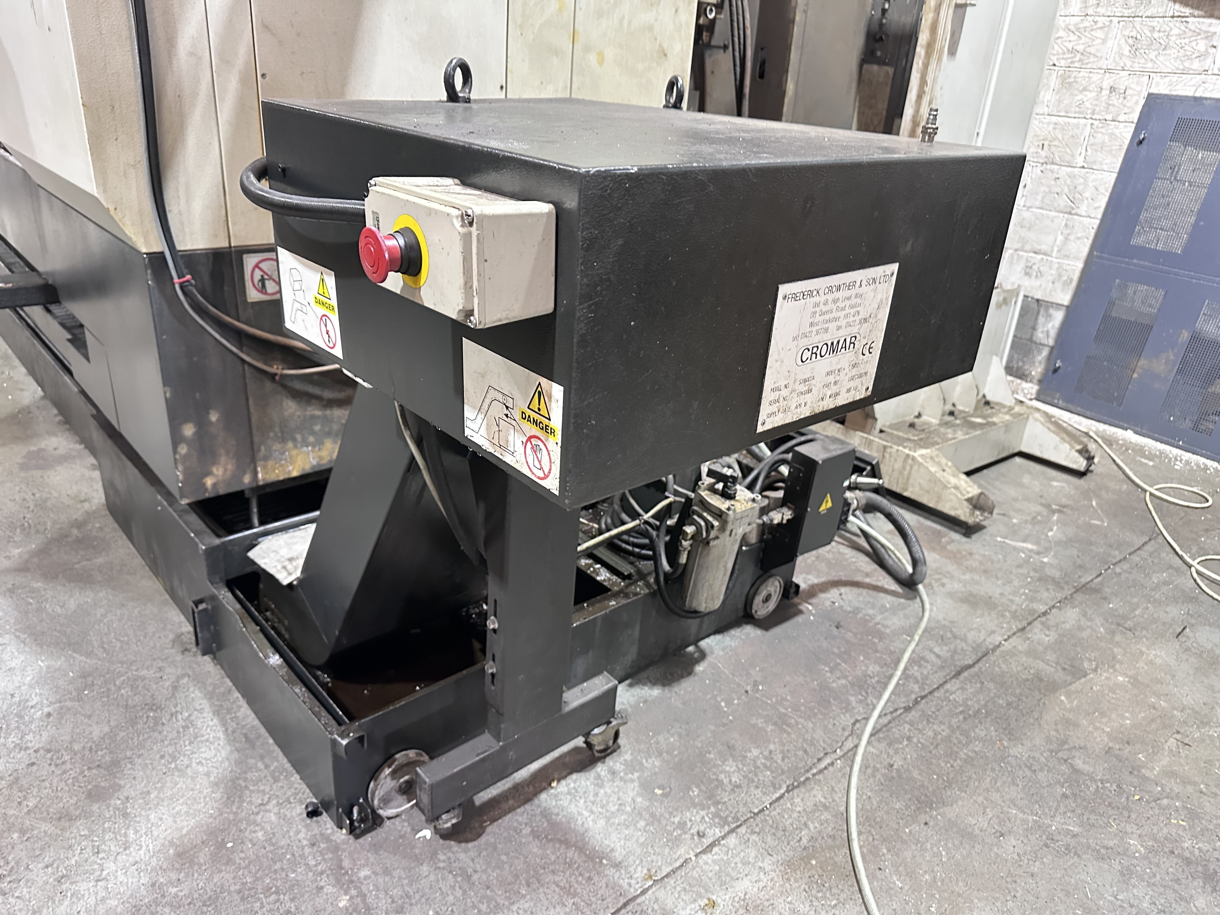 Mazak VTC820/30 3-Axis Machining Centre. (2010)