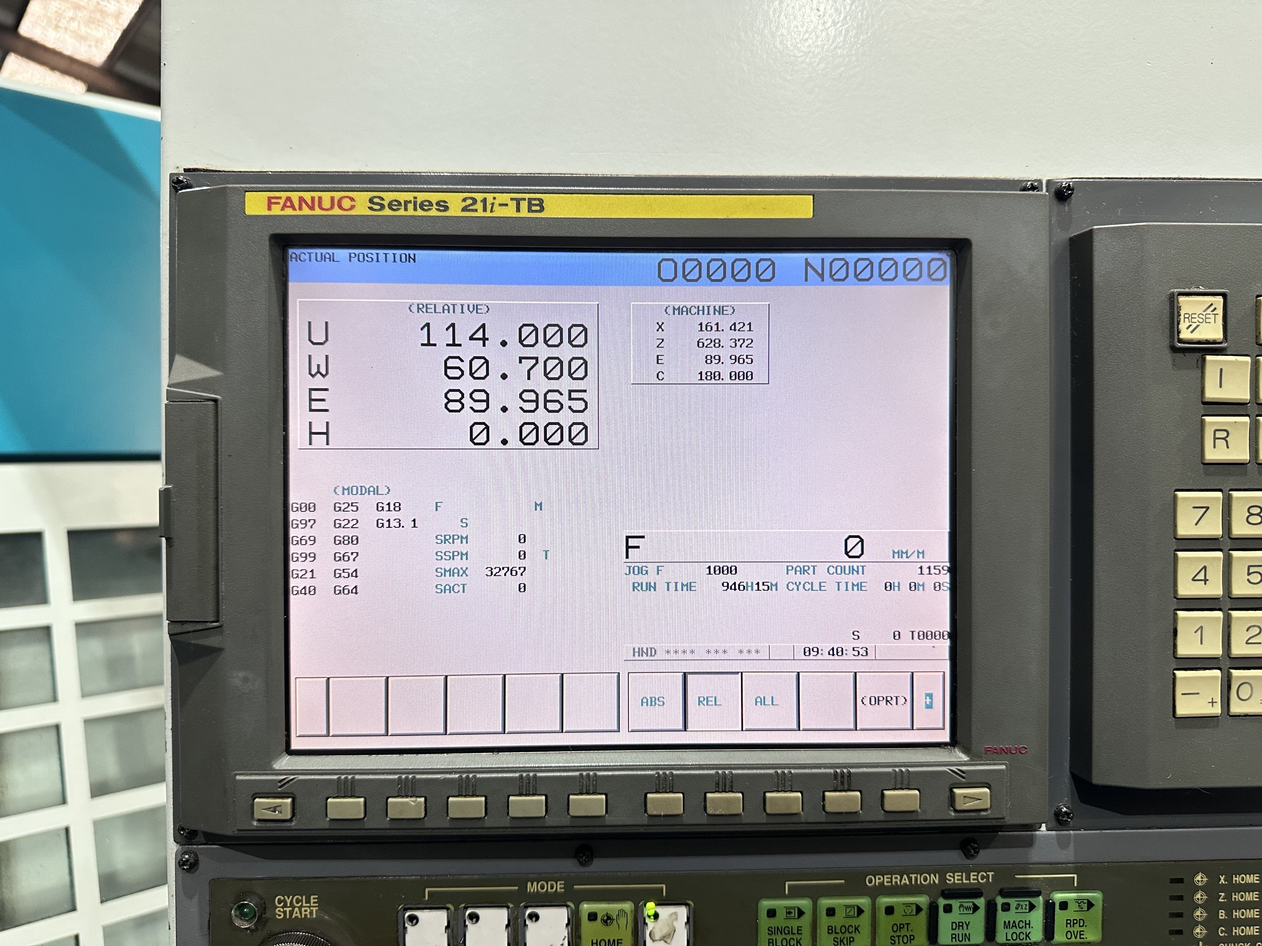 Doosan Mecatec S550LM Slant Bed CNC Lathe (2004)