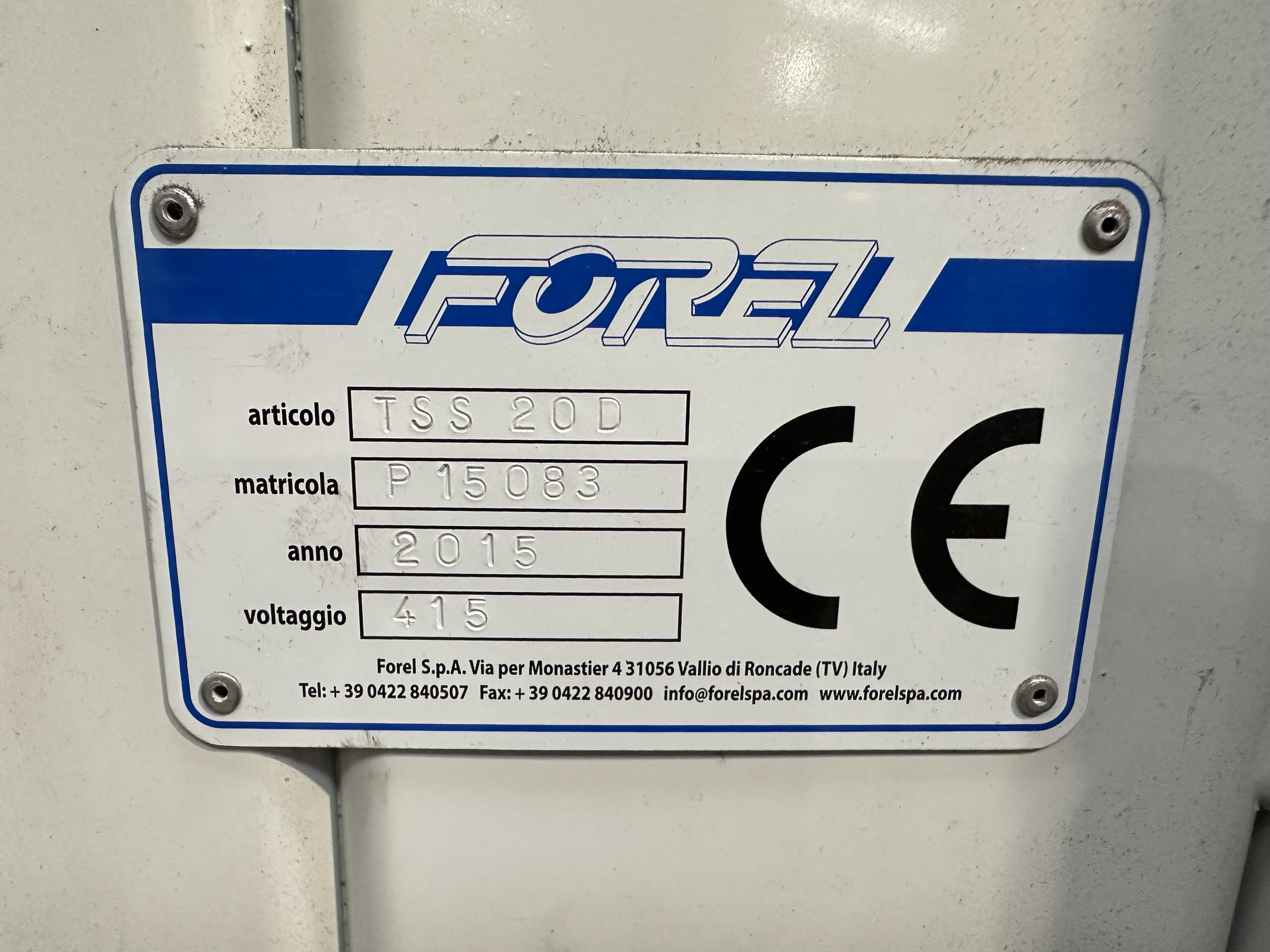 Forel IG Line comprising: Forel VW 2000 6 brush glass washer (2015)
