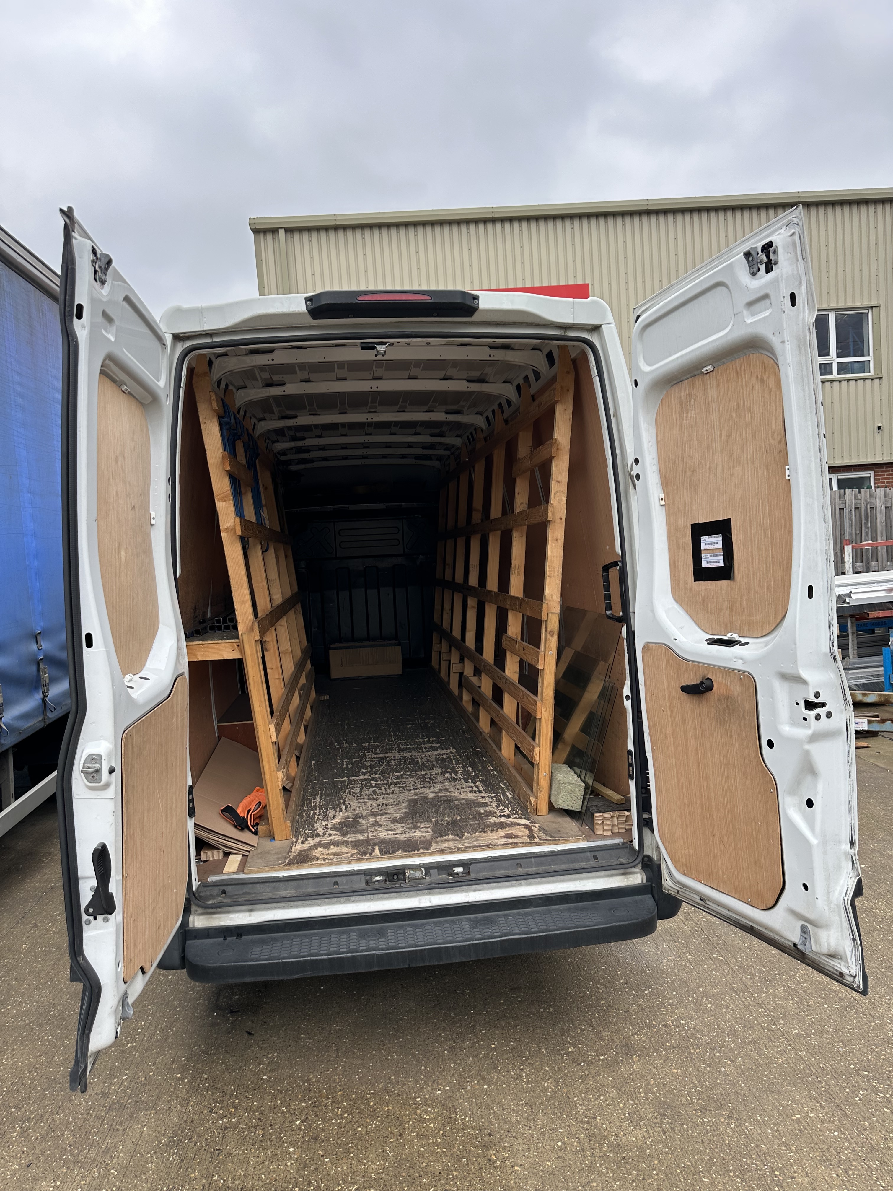 Iveco Daily 35-140 panel van Registration no: GK21 WVH 
