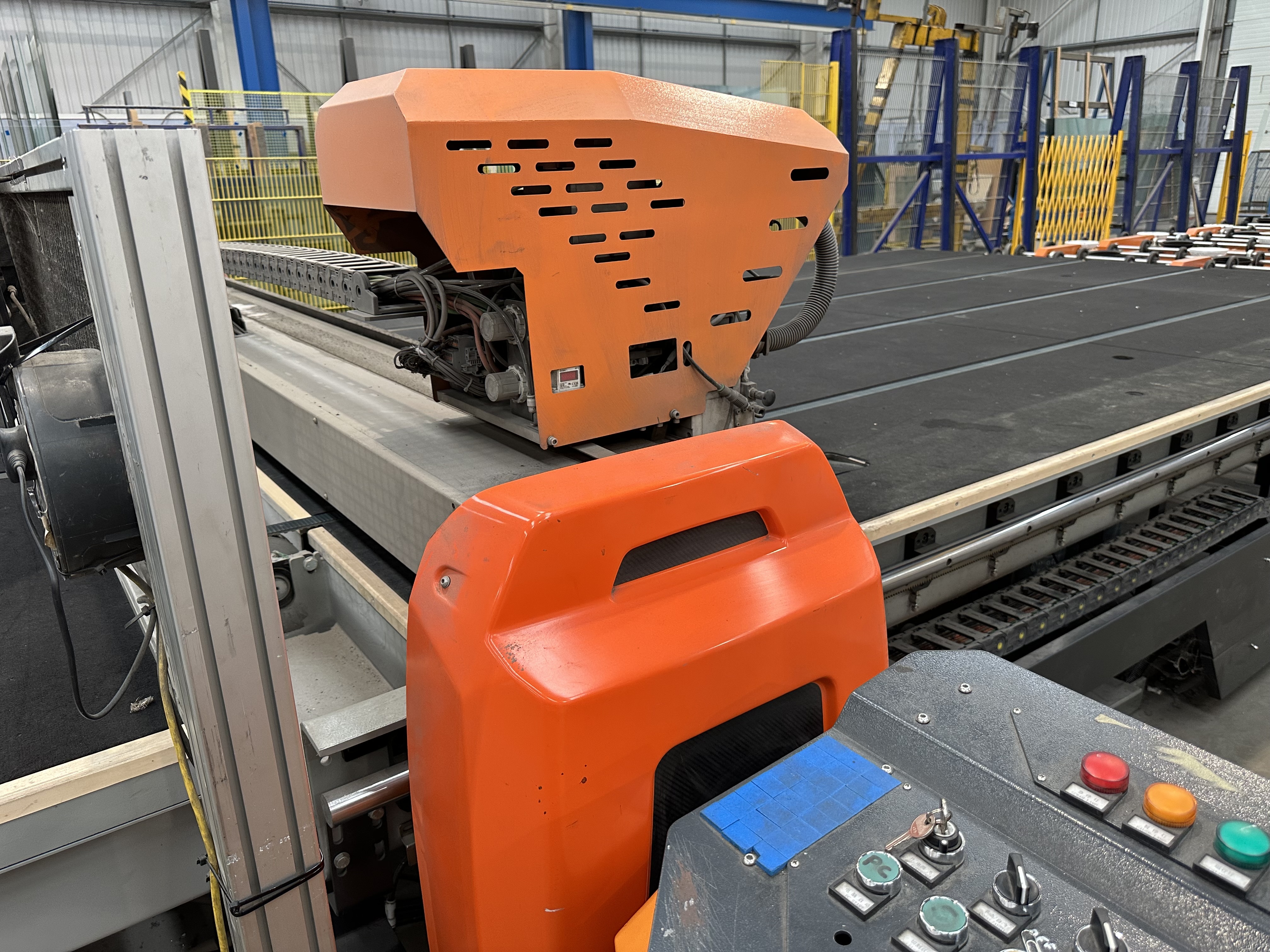 Yinrui (Anhui Yinrui Intelligent Technology Co Ltd) model YR-4228 automatic glass loading machine (2023)