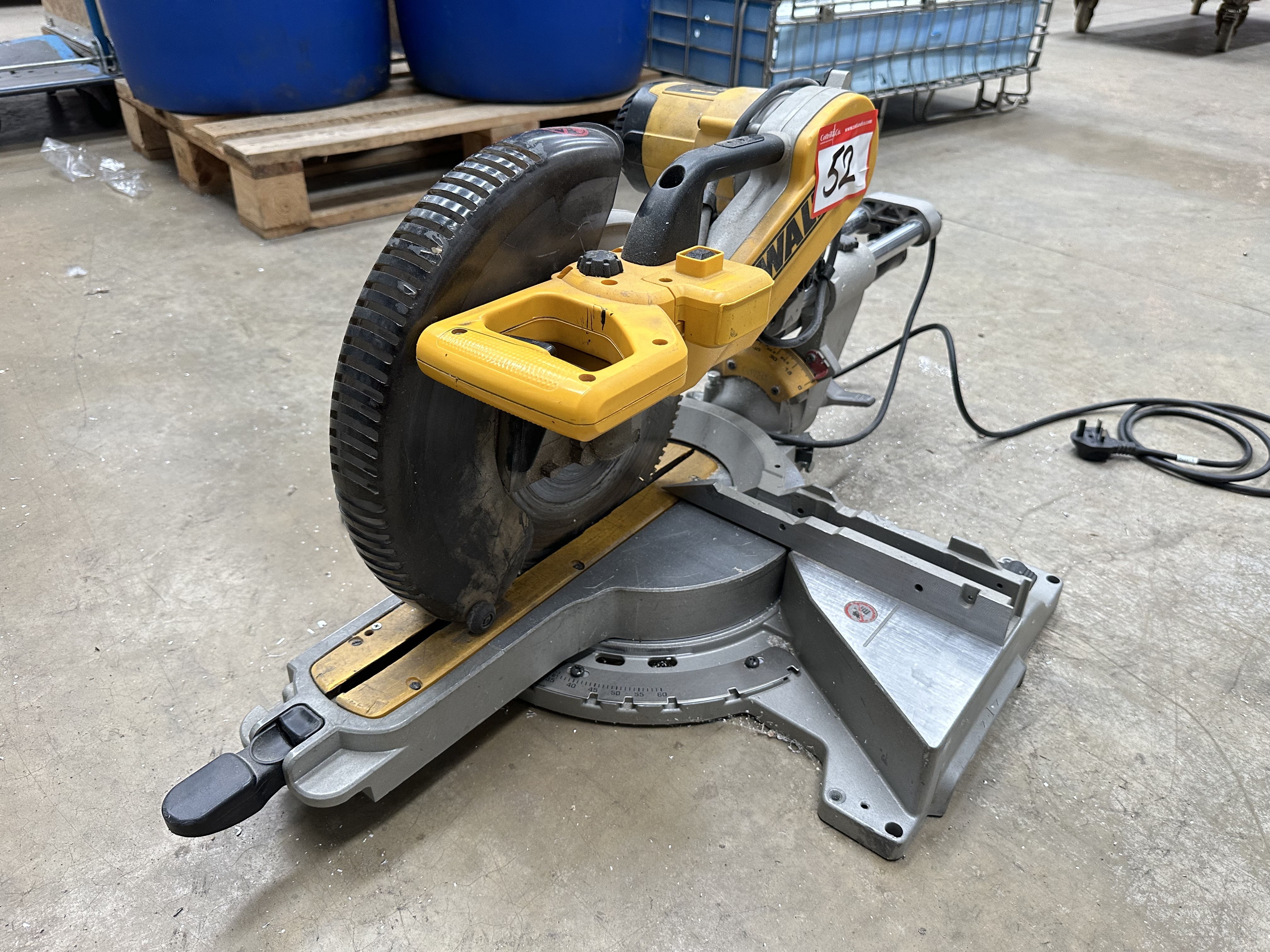Dewalt DWS 780 mitre saw