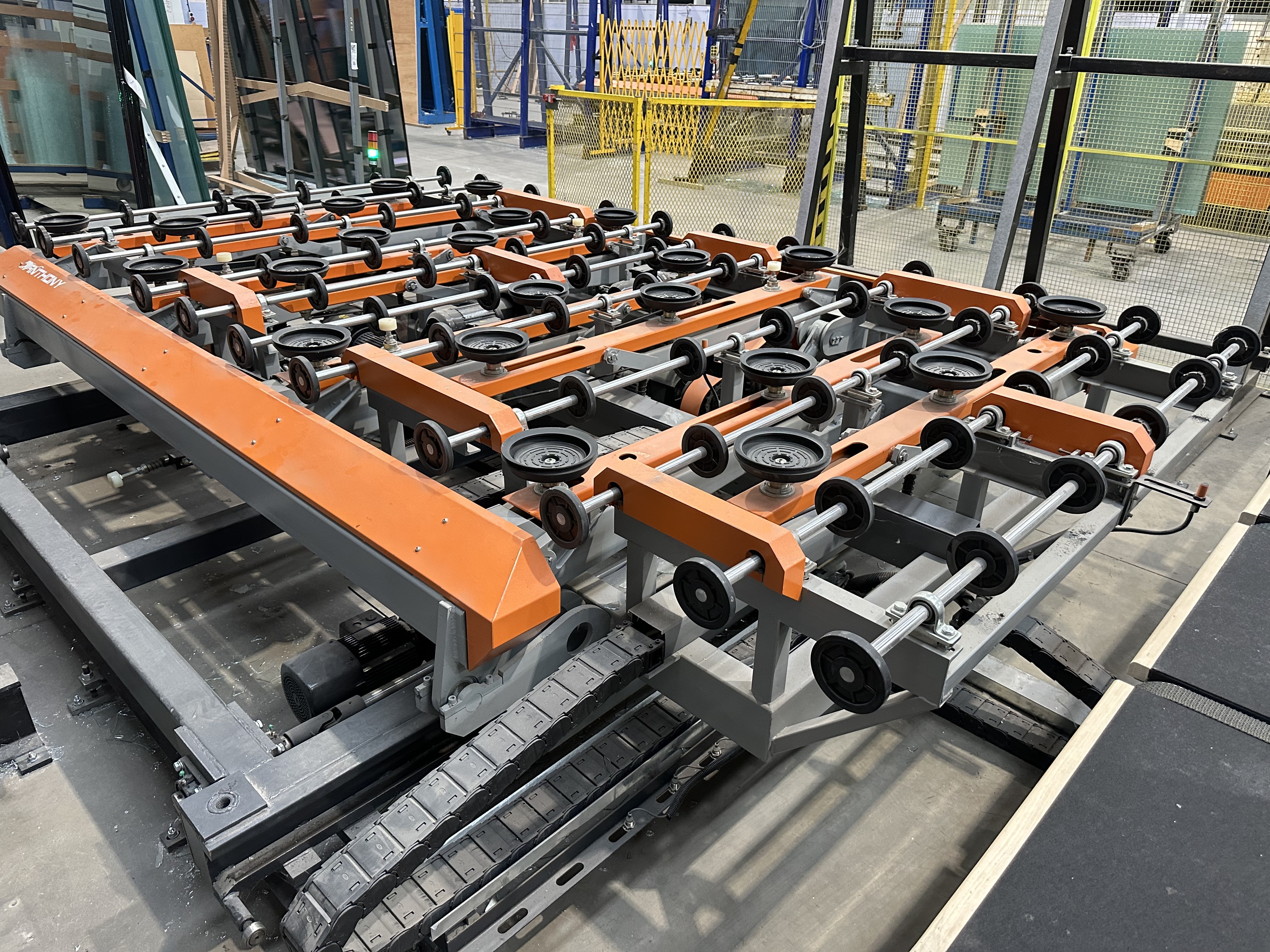 Yinrui (Anhui Yinrui Intelligent Technology Co Ltd) type YR-4228 automatic glass loading machine (2023)