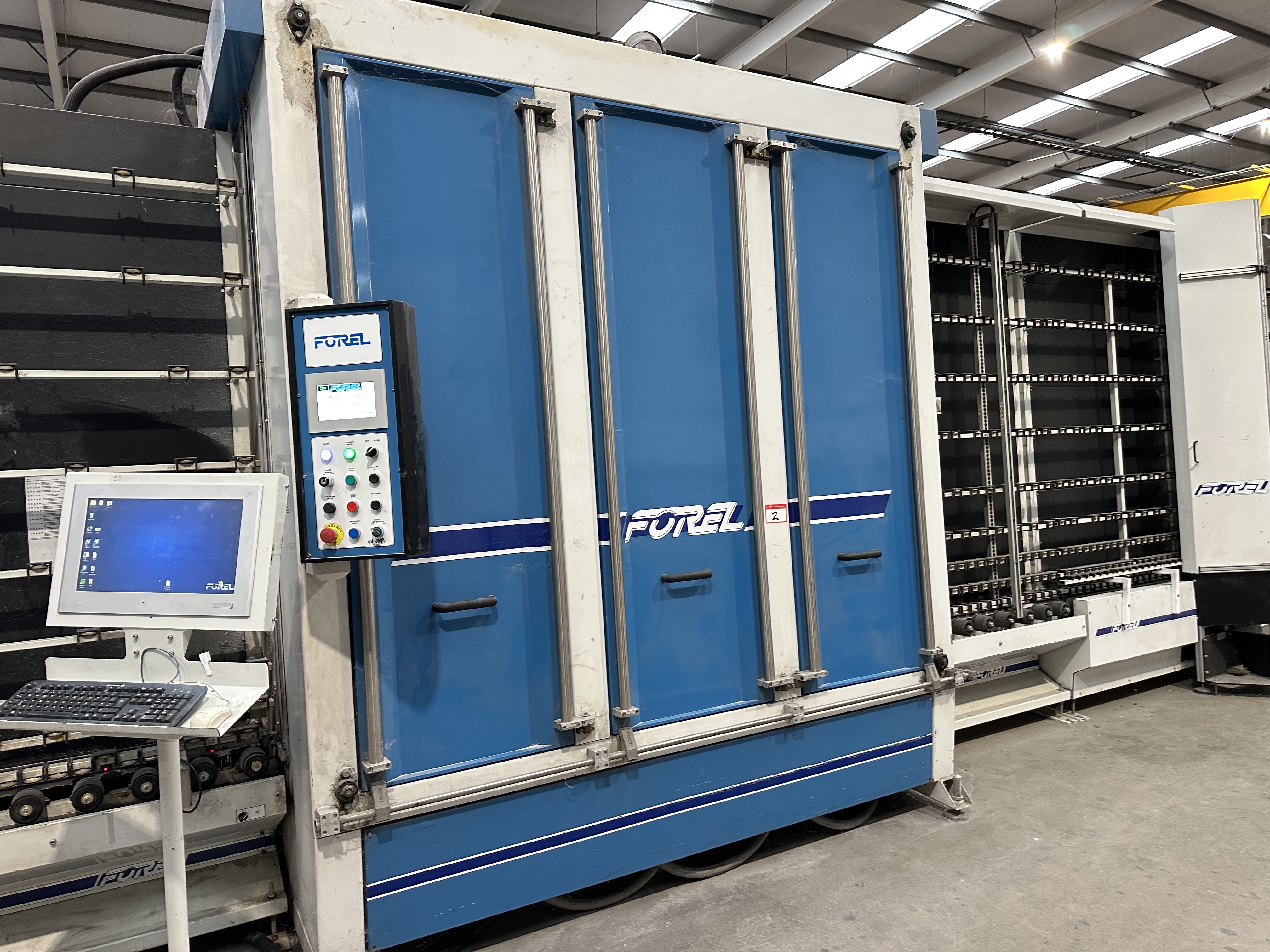 Forel IG Line comprising: Forel VW 2000 6 brush glass washer (2015)