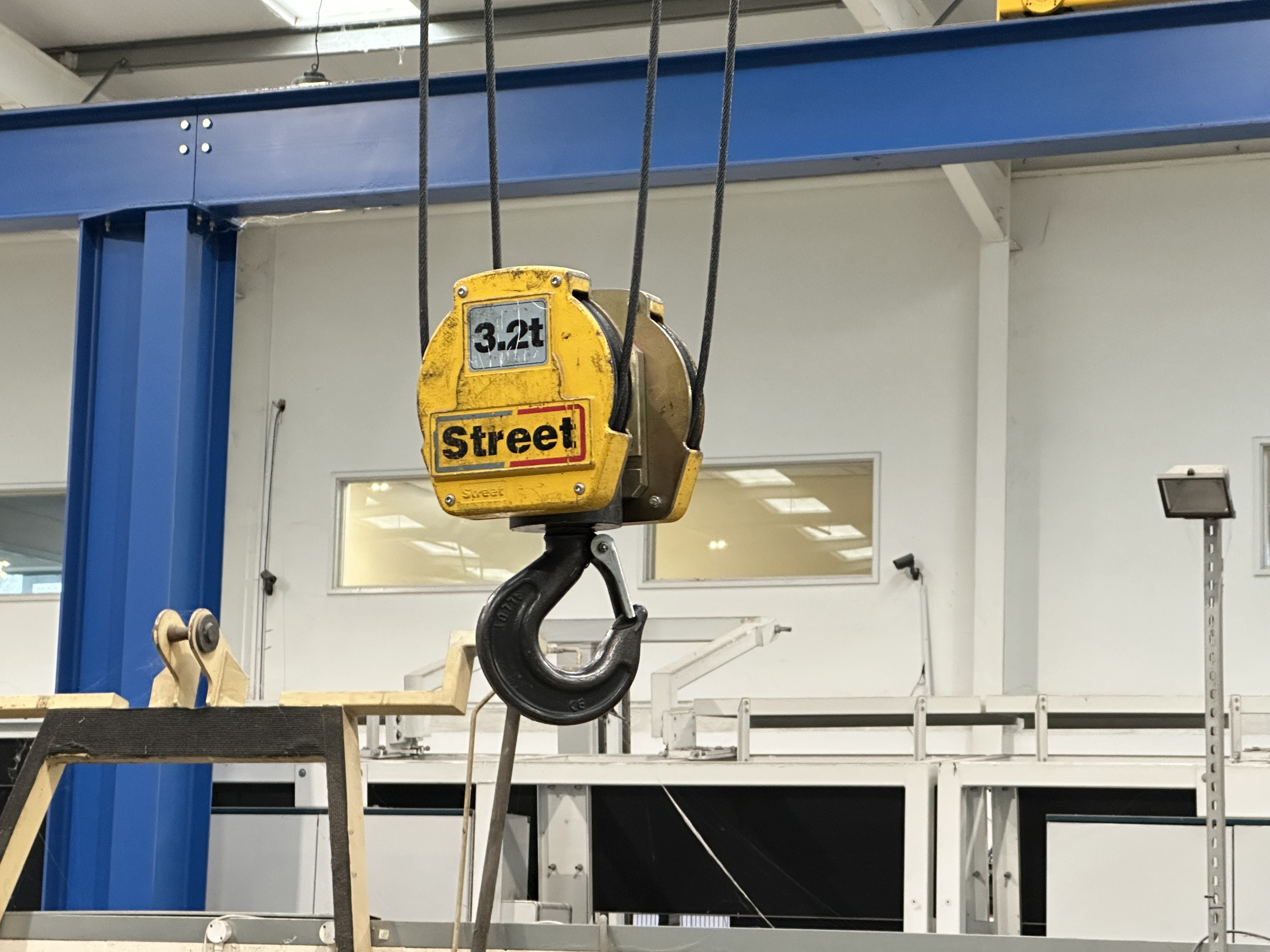 Lifting Systems 3.2ton SWL overhead travelling crane 
