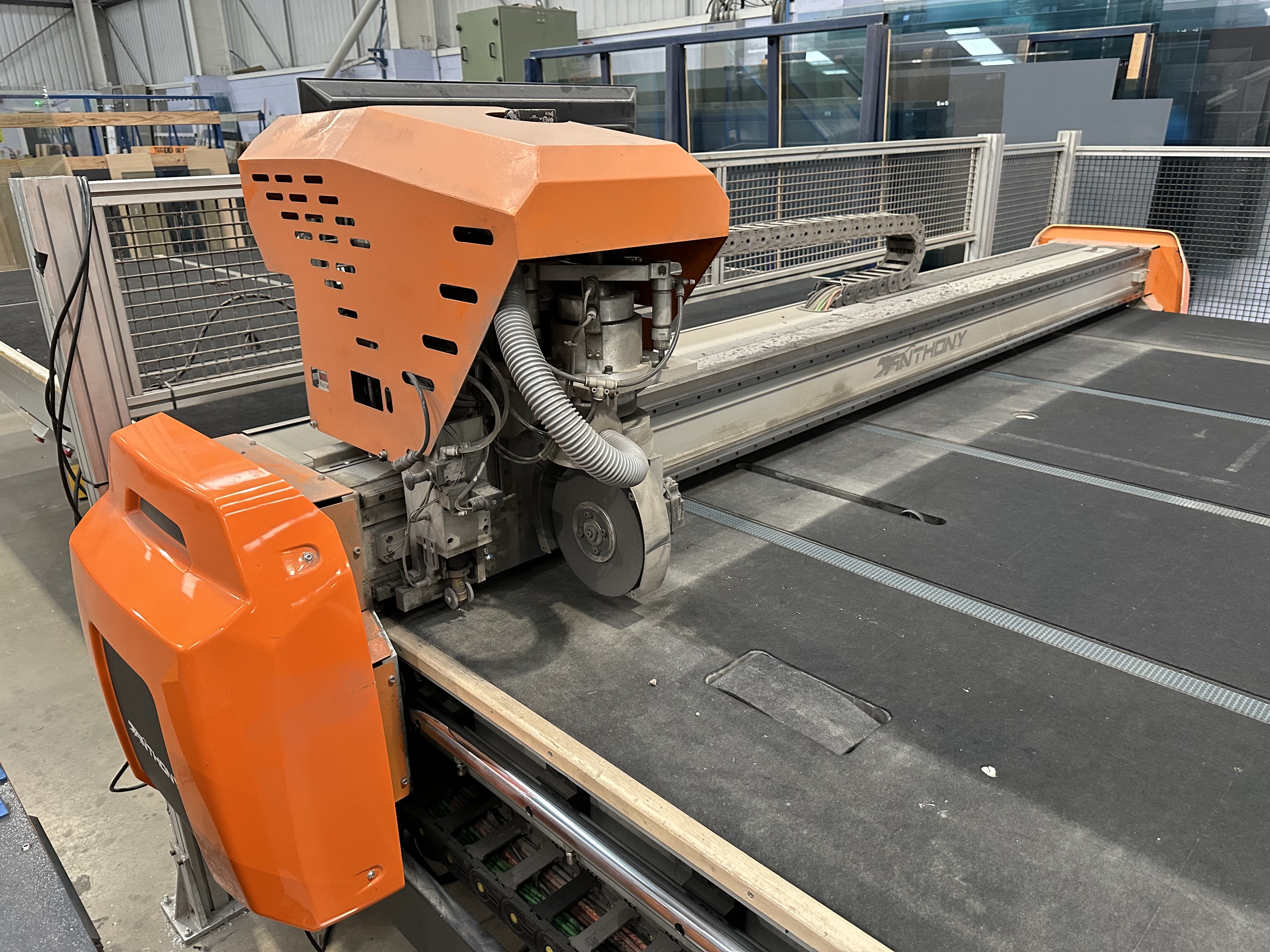 Yinrui (Anhui Yinrui Intelligent Technology Co Ltd) type YR-4228 automatic glass loading machine (2023)