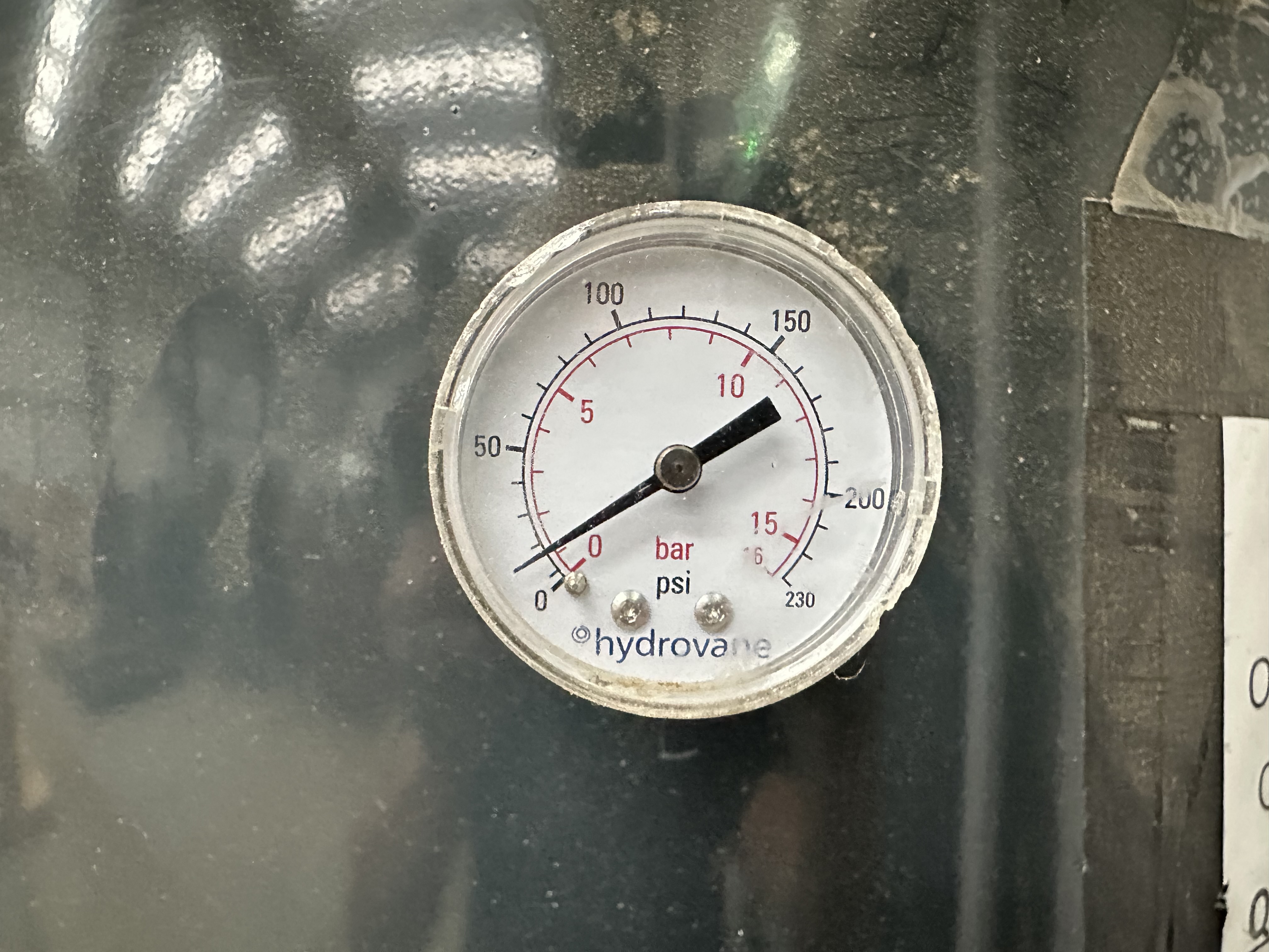 Gardner Denver / Hydrovane HR 04E 07-4035S200 4kW air compressor. (advised 2025)