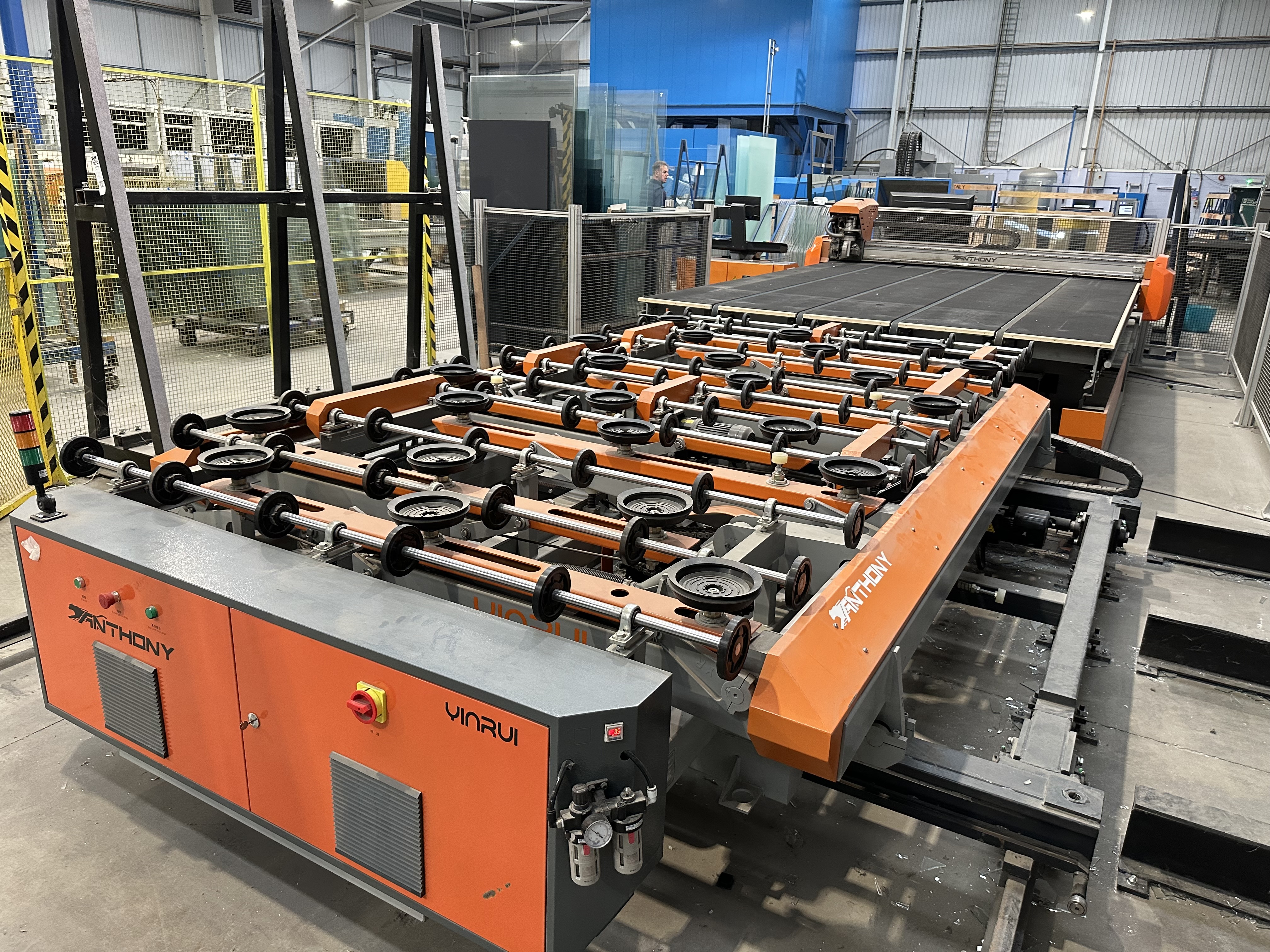 Yinrui (Anhui Yinrui Intelligent Technology Co Ltd) type YR-4228 automatic glass loading machine (2023)