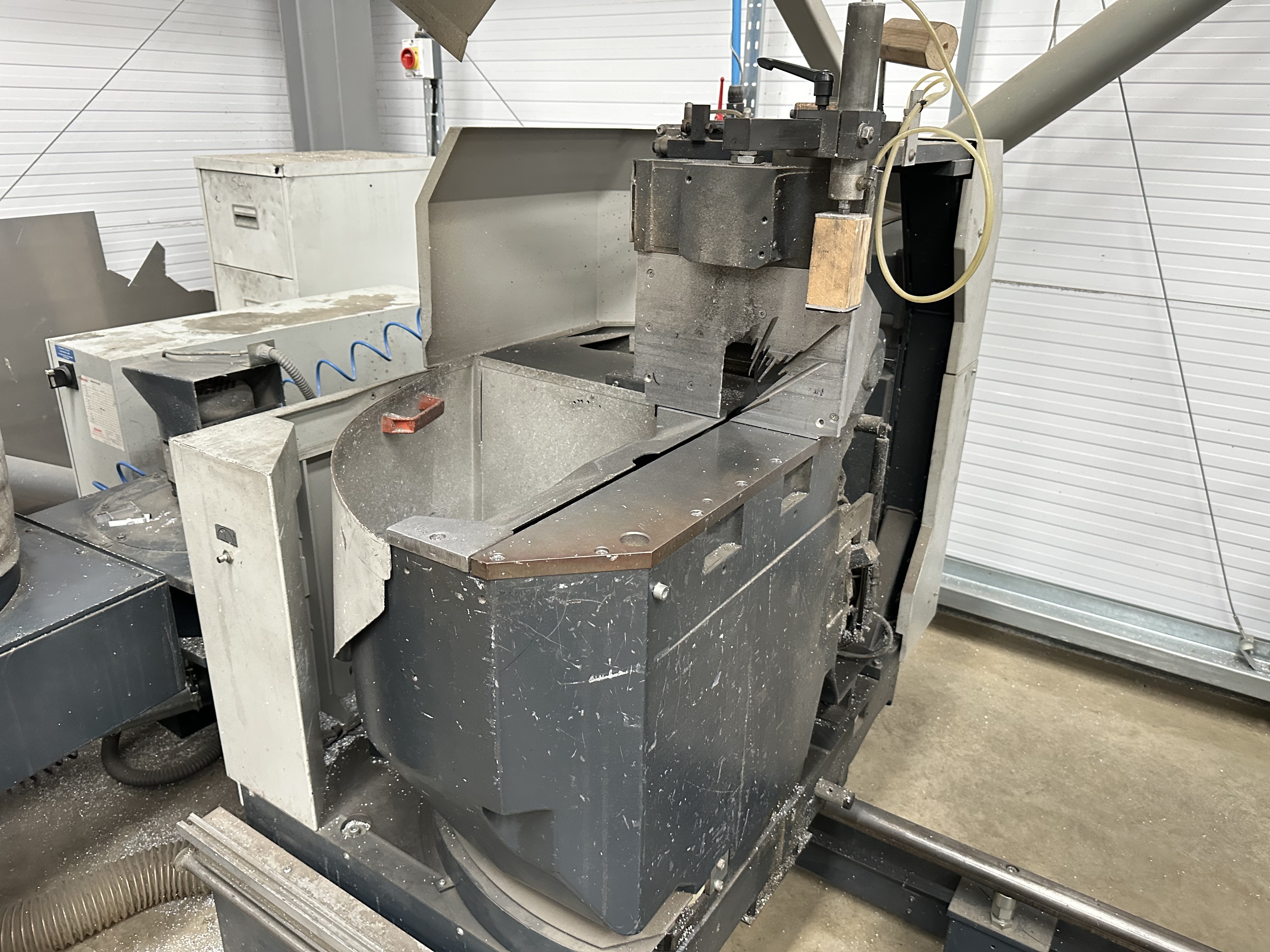 Elumatec type DG-244/02 6000mm double mitre saw. (2007)