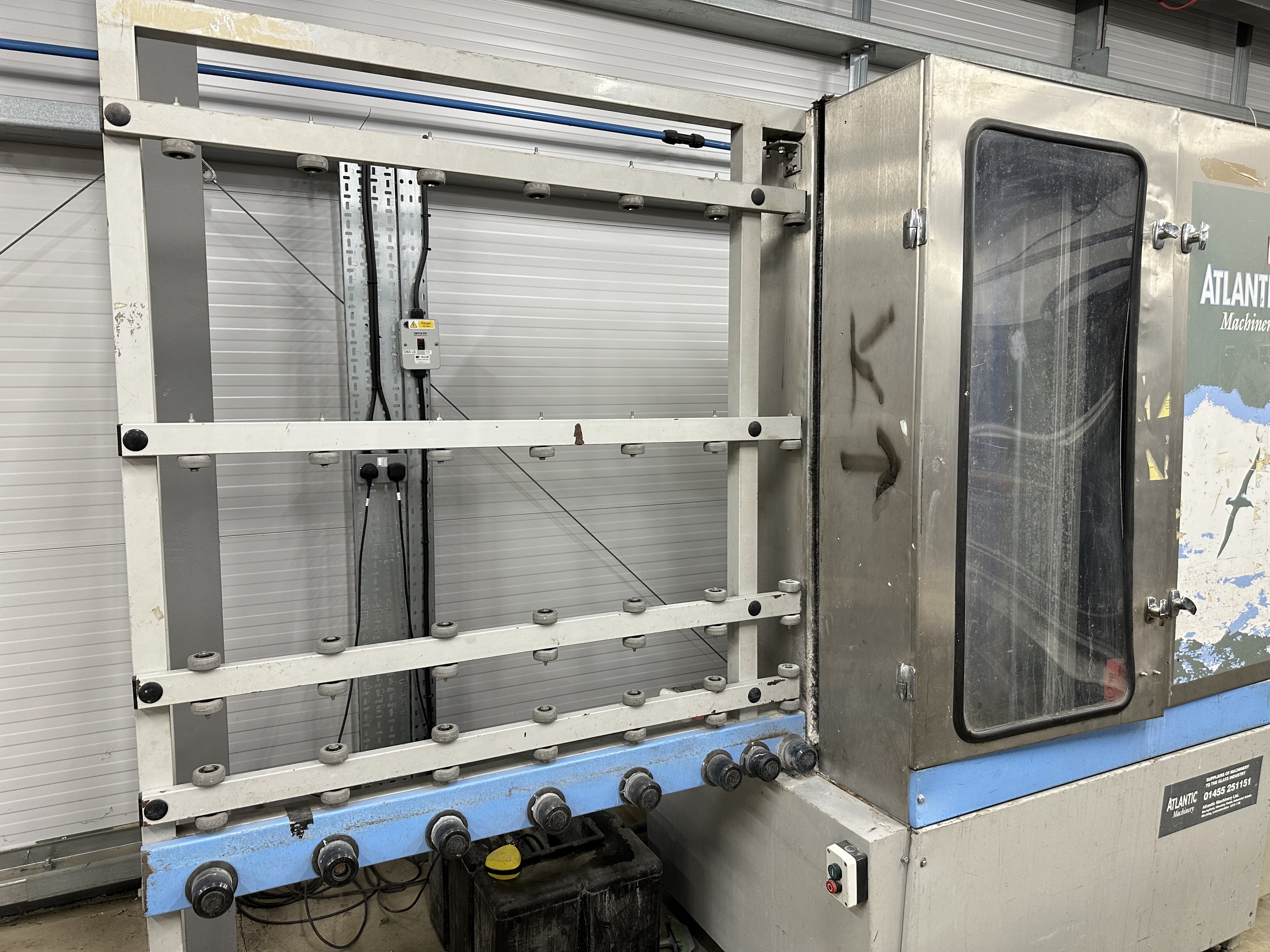 Atlantic 1300mm 4 brush glass washer (2003)