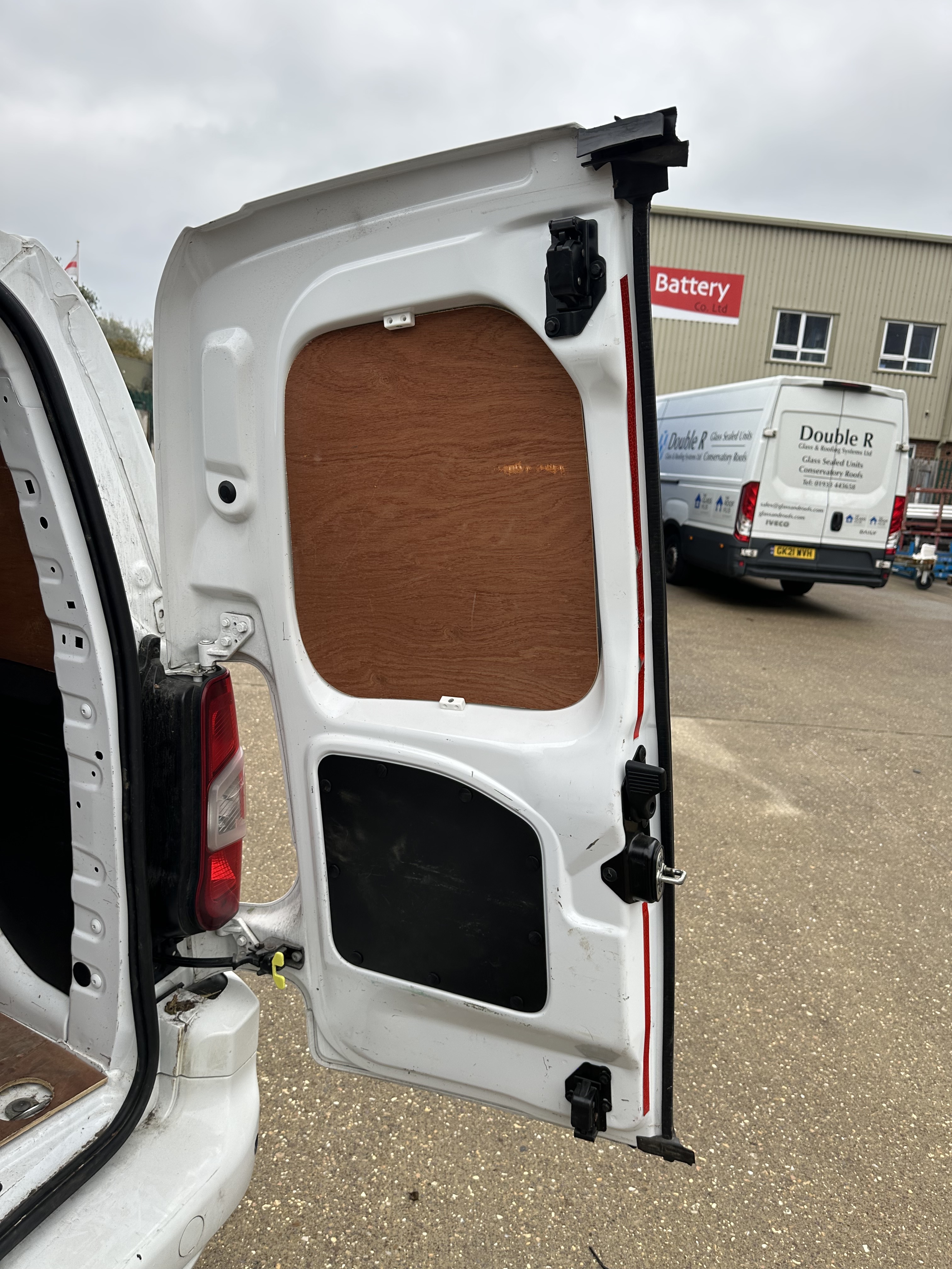 Vauxhall Combo 2300 Sportive S/S panel van Registration no: DL70 LCG