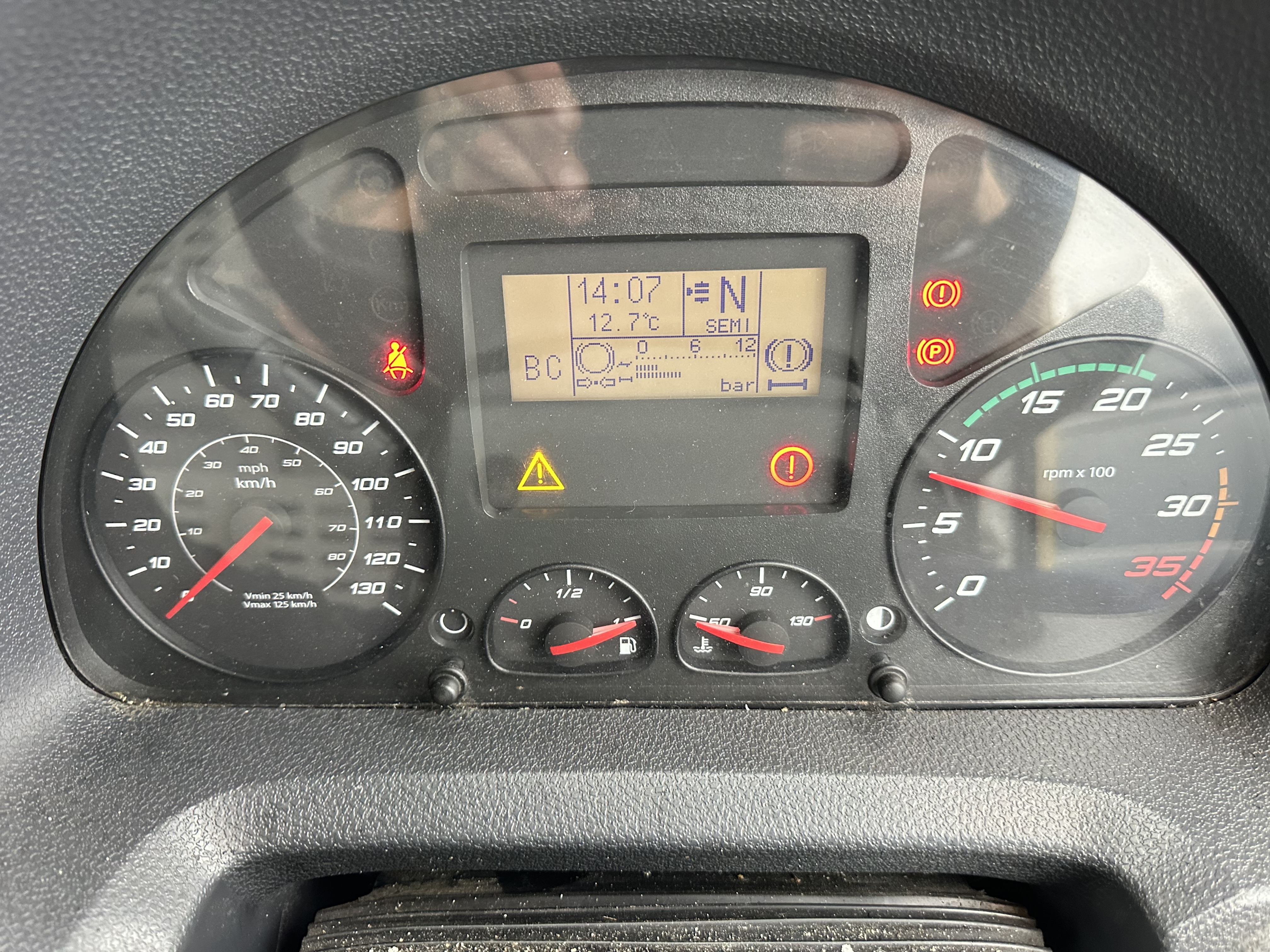 Iveco Eurocargo 75E16S curtainside Registration no: YG17 FNH