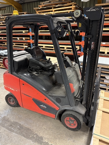 Linde Fork Lift Truck