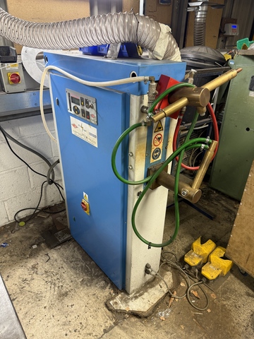 Meritus Spot Welder