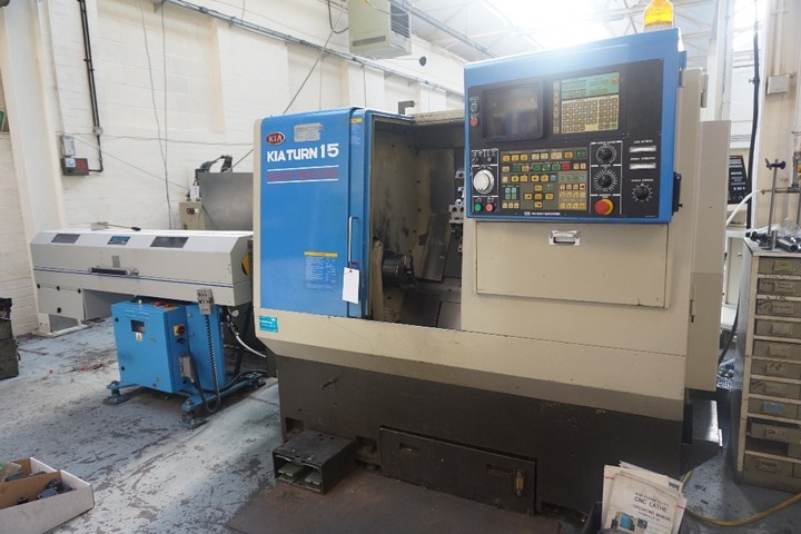 Kiaturn 15 CNC Lathe with Yasnac LS III Control