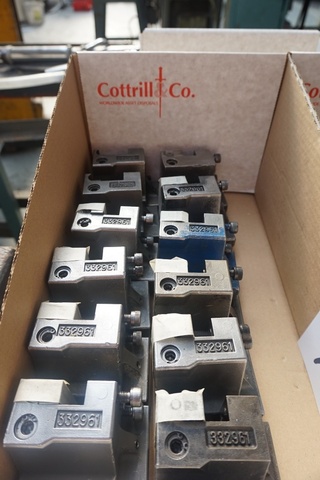 Qty Tooling for Manurhin Automatic