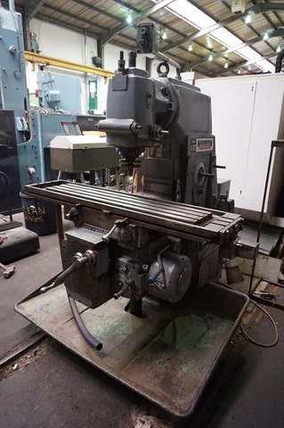 Kearney & Trecker Milwaukee 205 C-12 Vertical Milling Machine