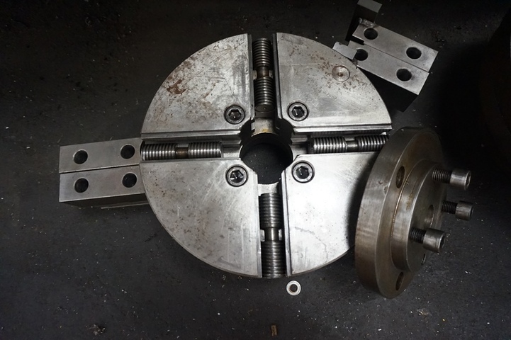 12’’ Manual 4-Jaw Chuck