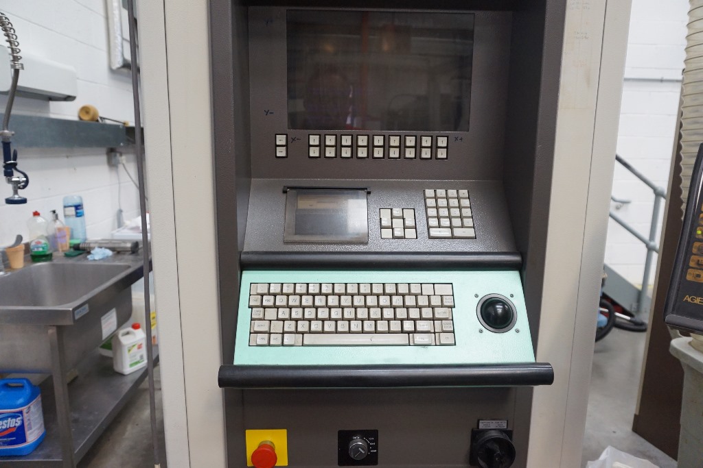 Agie Agiecut 250SF Submerged Wire Erosion Machine with Agie CF 50 Control