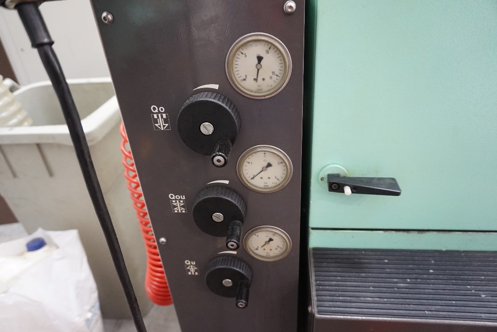 Agie Agiecut 250SF Submerged Wire Erosion Machine with Agie CF 50 Control