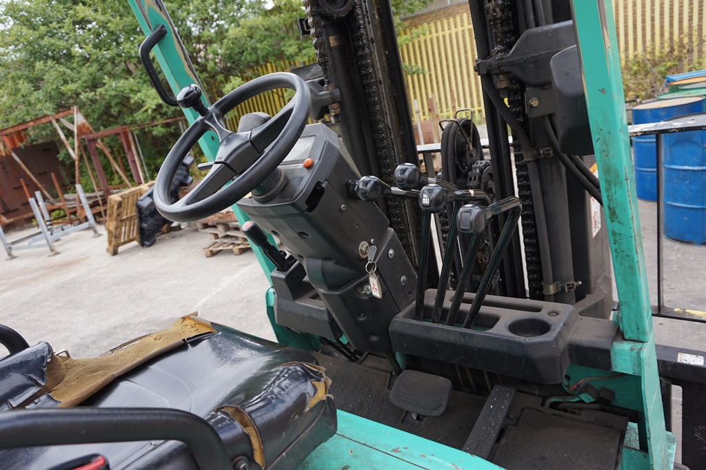 Mitsubishi Type 2F3C30 Electric Forklift Truck