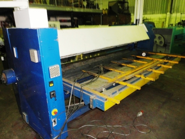 RAS Type 74.30 – 3200mm x 4mm Capacity Hydraulic High Speed CNC Folder