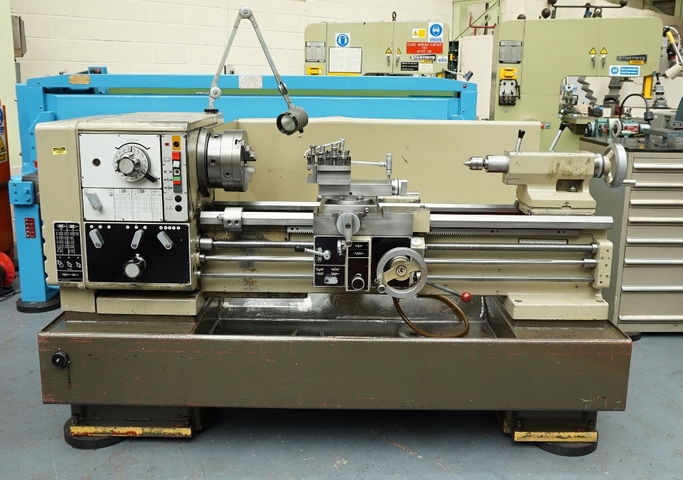 Harrison M400 Gap Bed Centre Lathe