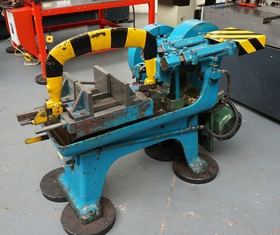 Wicksteed Powered Hacksaw. Capacity 6".