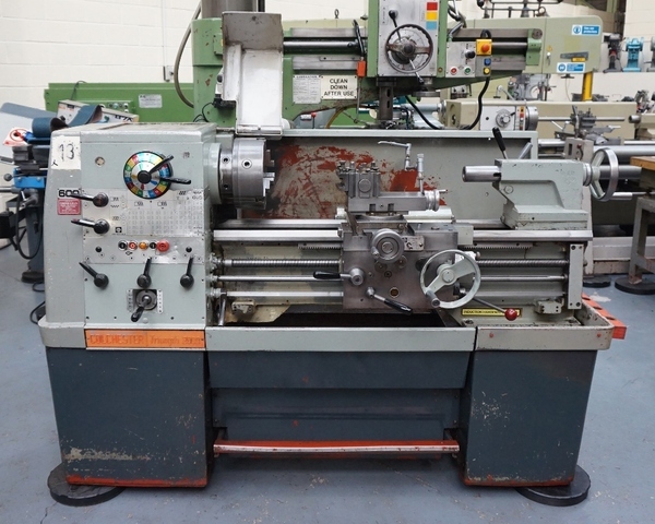 Colchester Triumph 2000 Straight Bed Centre Lathe