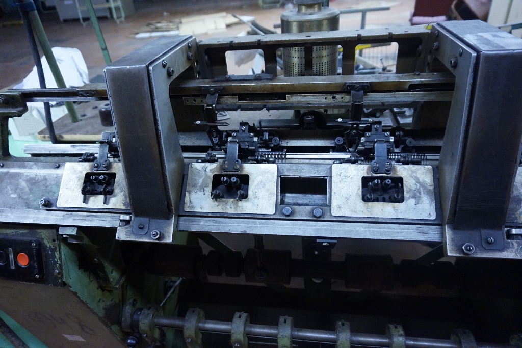 APB4-10 Flat Ribbon Machine
