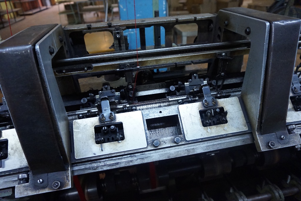 APB4-10 Flat Ribbon Machine