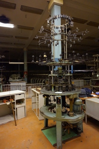 Bentley Type RTR8 18’’ Circular Knitting Machine