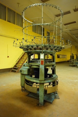 Wildt Mellor Bromley Type 9LM6 30’’ Circular Knitting Machine