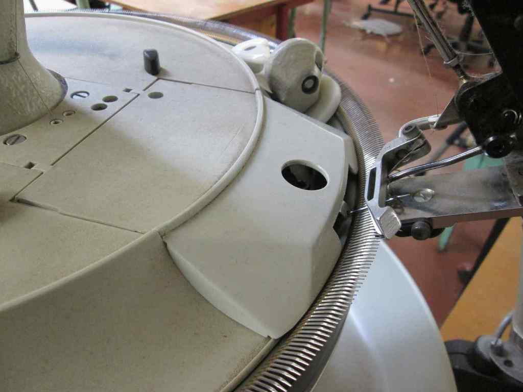 KMF '761.5.14' 14 point Linking Machine