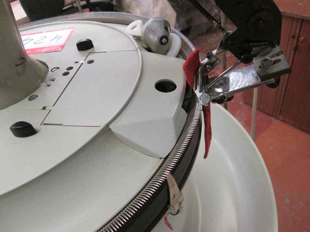 KMF '761.5.14' 14 point Linking Machine