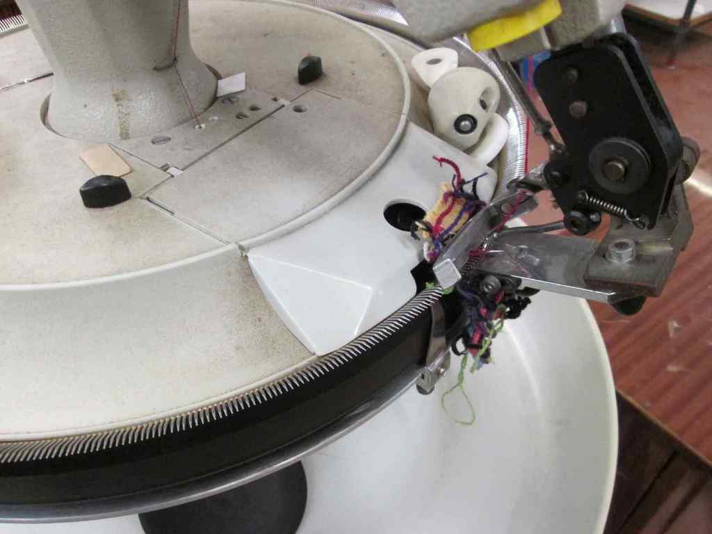 KMF '761.5.14' 14 point Linking Machine