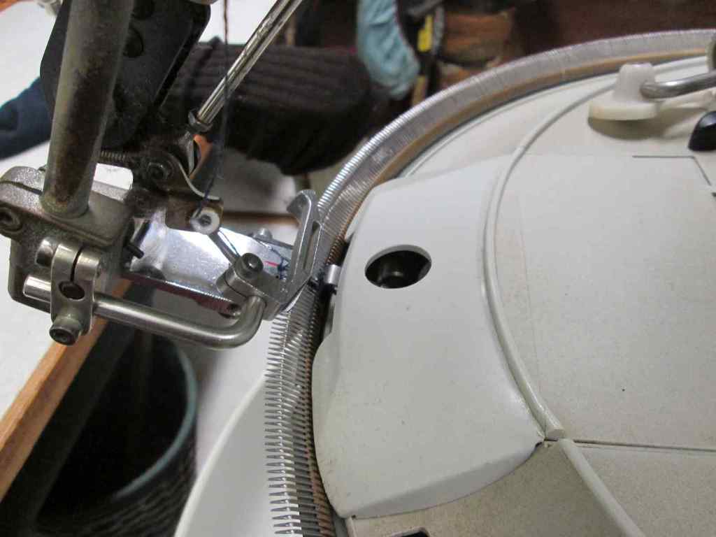 KMF '761.5.14' 14 point Linking Machine