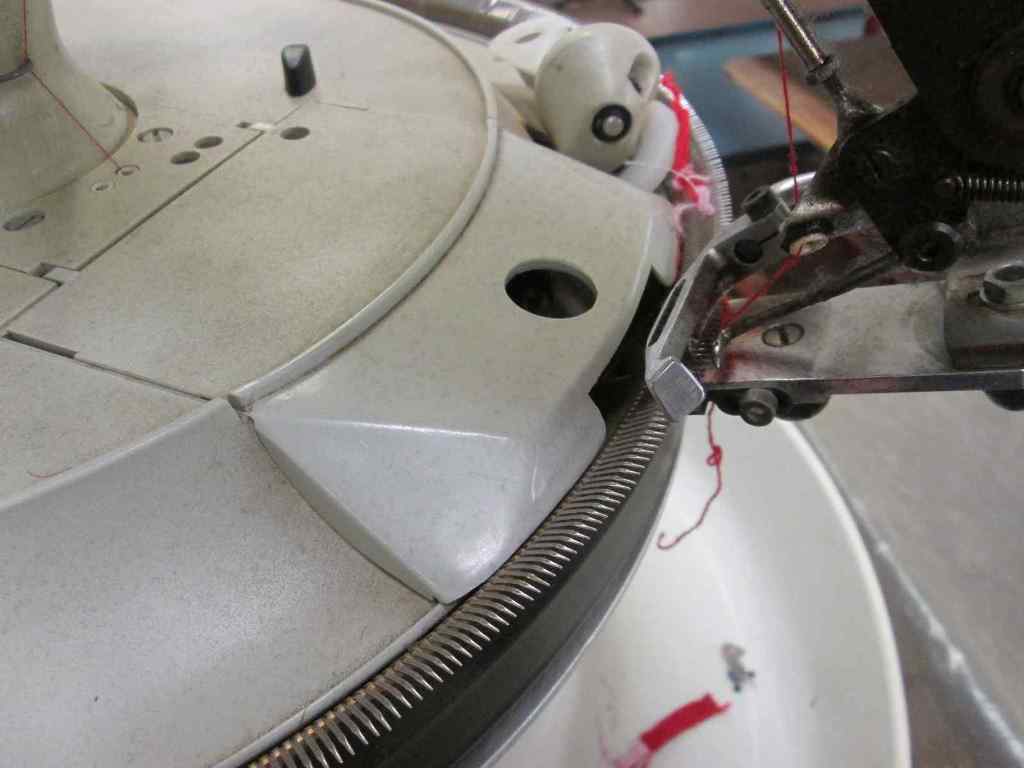 KMF '761.5.14' 14 point Linking Machine