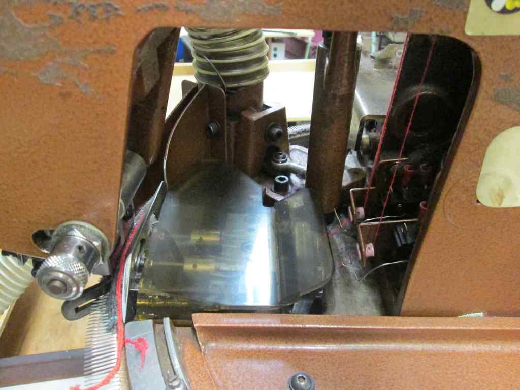 Mathbirk Twin Needle Oversewer