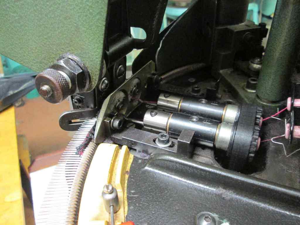 Mathbirk Twin Needle Oversewer