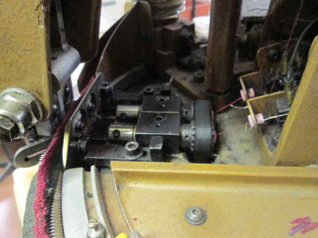 Mathbirk Twin Needle Oversewer