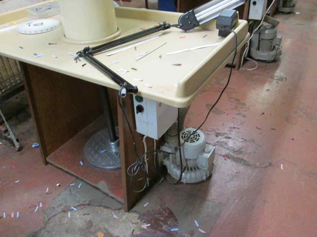 Mathbirk Twin Needle Oversewer