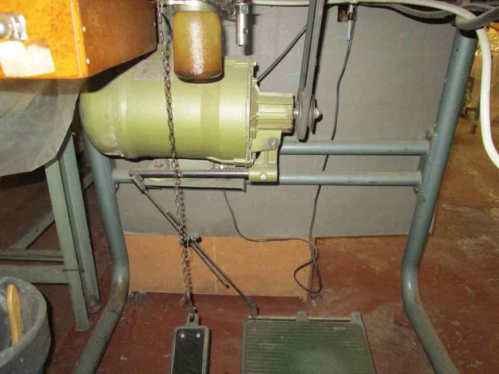 Rimoldi ' COV A1-GR' Cup Seamer with Stand and Motor