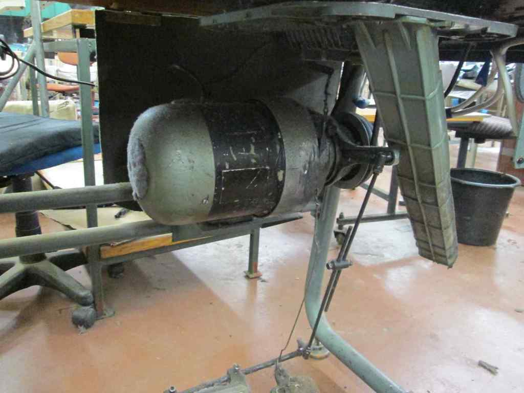 (2) Rimoldi 'B27' Single Needle 3 Thread Overlocks