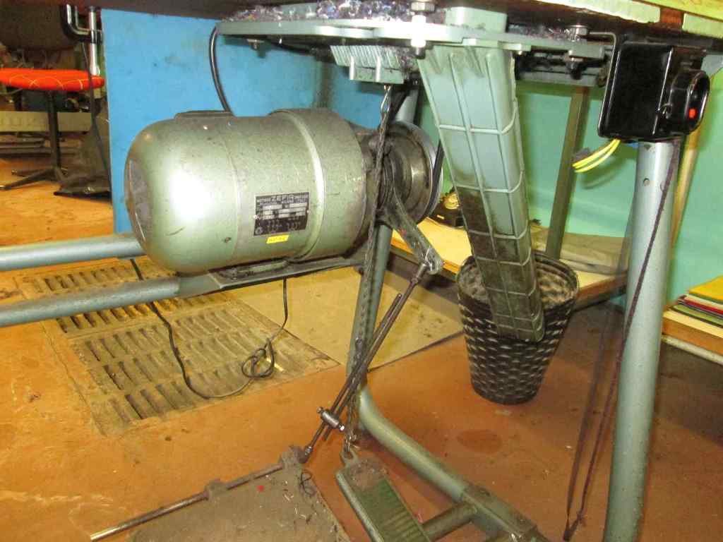 (2) Rimoldi 'B27' Single Needle 3 Thread Overlocks